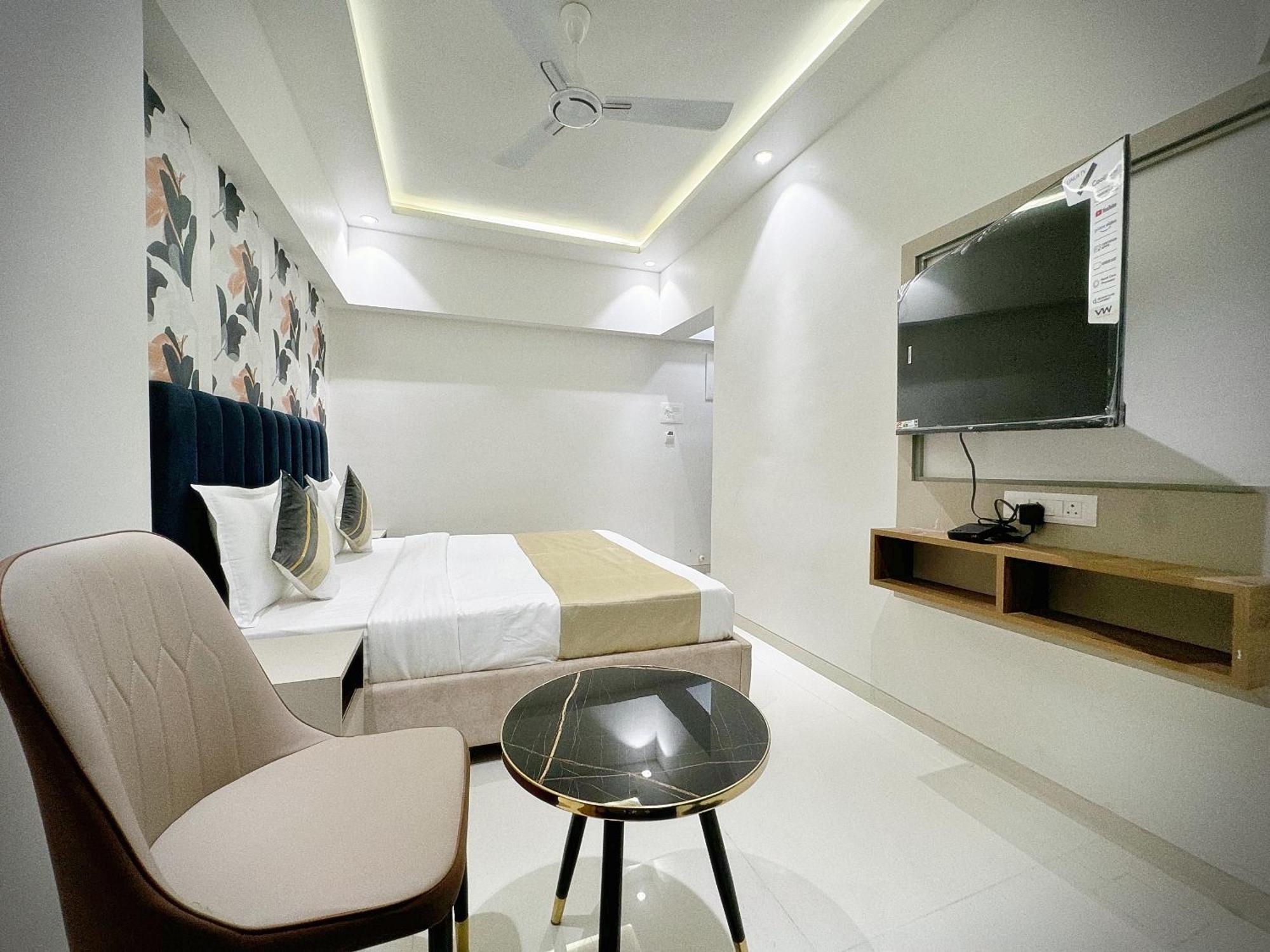 The Orion Premium Suites Mumbai Exterior photo
