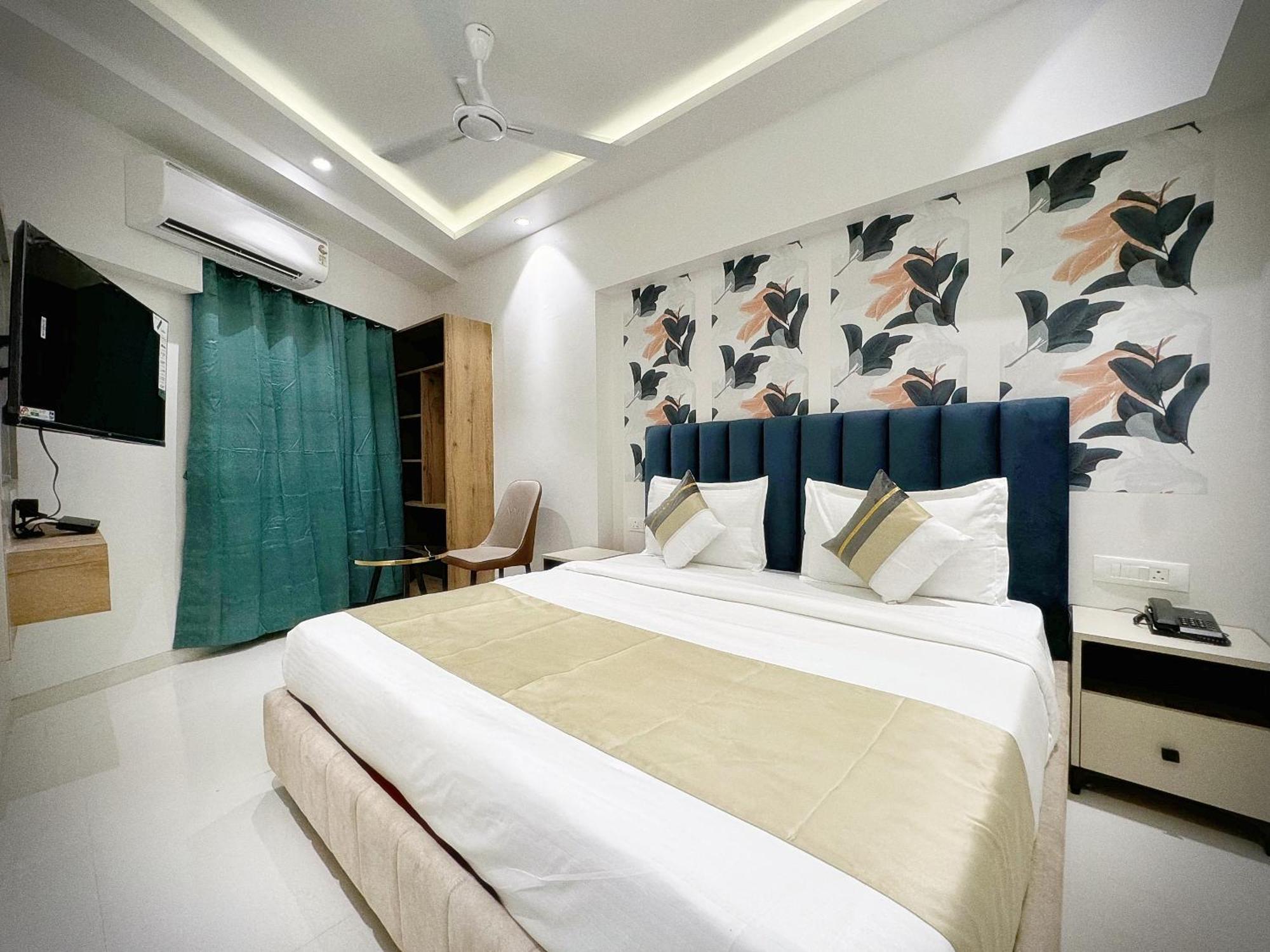 The Orion Premium Suites Mumbai Exterior photo