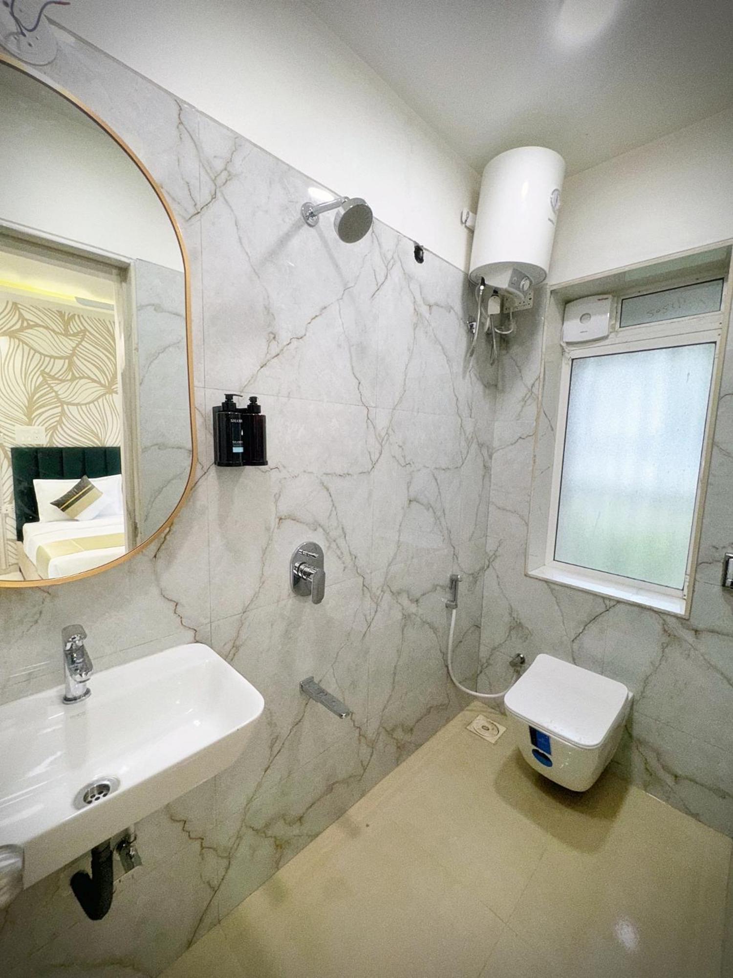 The Orion Premium Suites Mumbai Exterior photo